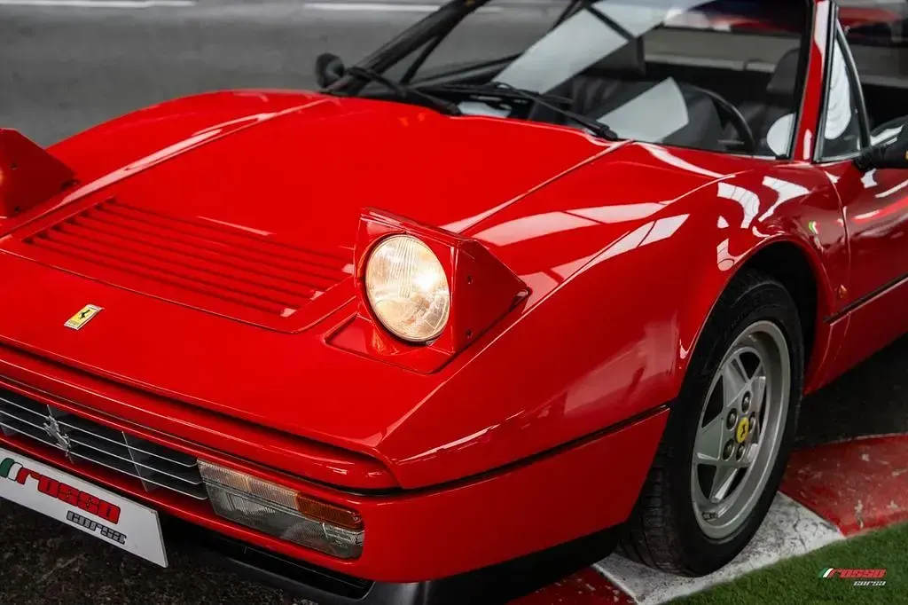 Gebraucht Ferrari 208 220 PS (161 kW) 1988 Rot Coupé