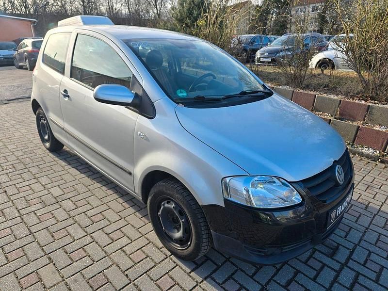 Gebraucht VW Fox Basis 54 PS (39 kW) 2007 Silber Kleinwagen