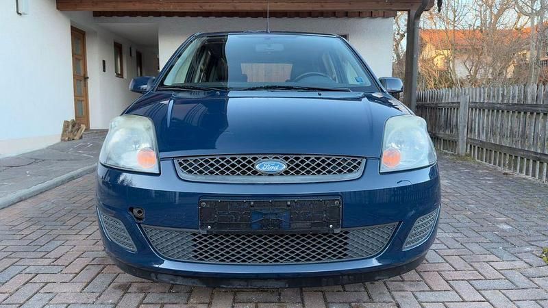 Gebraucht Ford Fiesta Style 80 PS (58 kW) 2008 Blau Kleinwagen