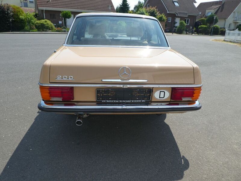 Gebraucht Mercedes 200/8 95 PS (69 kW) 1975 Beige Limousine