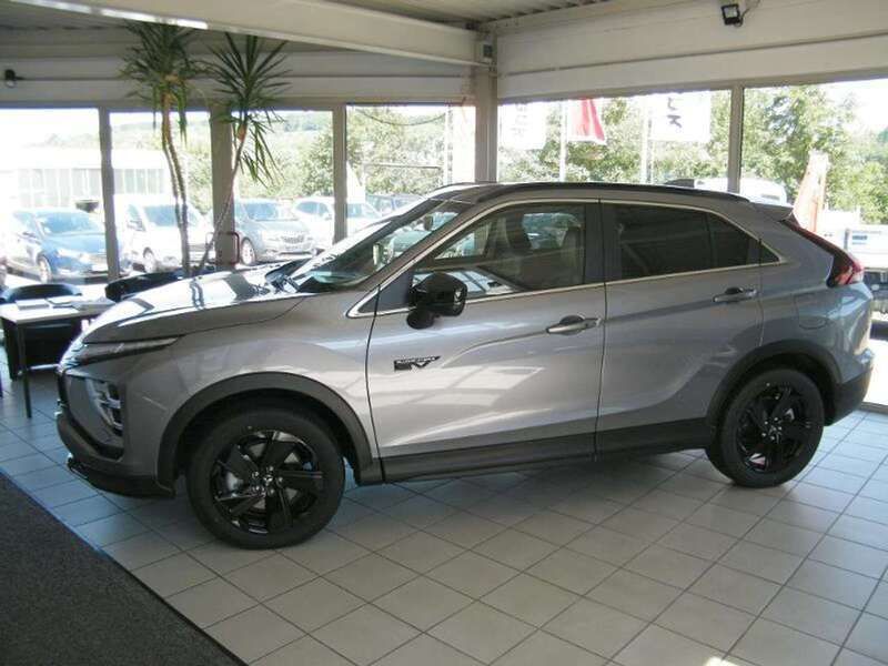 Platinumgrau Gebraucht 2024 Mitsubishi Eclipse Cross Plus SUV | 32.990 € (Teuer) - Bild 1/3