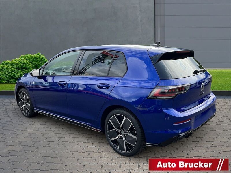 Neu VW Golf VIII R-line 150 PS (110 kW) 2025 Blau Limousine