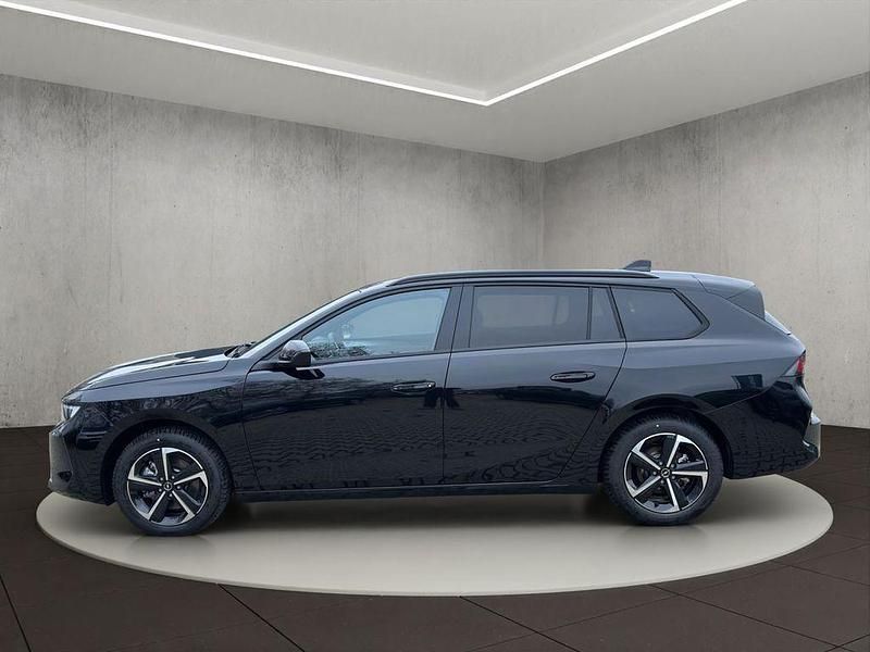 Neu Opel Astra Edition 131 PS (96 kW) 2025 Karbon schwarz (metallic) Kombi