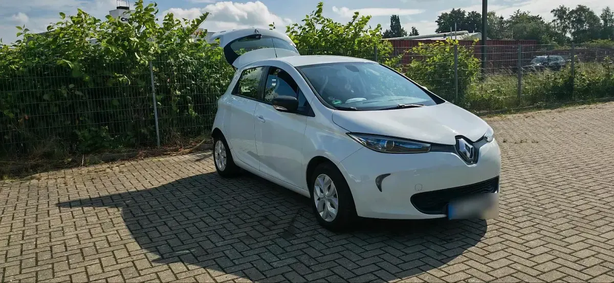 Gebraucht Renault Zoe 67 kW (92 PS) 2019 Weiß Kleinwagen