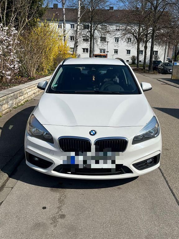 Gebraucht BMW 216 Active Tourer Advantage 116 PS (85 kW) 2016 Weiß Van / Kleinbus