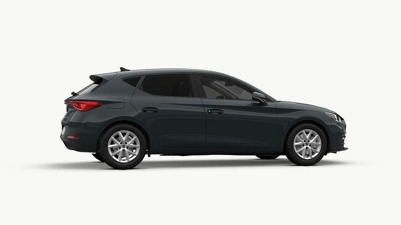 Neu Seat Leon Style 150 PS (110 kW) 2025 Blau Limousine