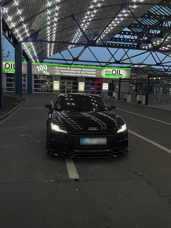 Second-hand Audi TT S-Line 179 CP (131 kW) 2017 Negru Coupe