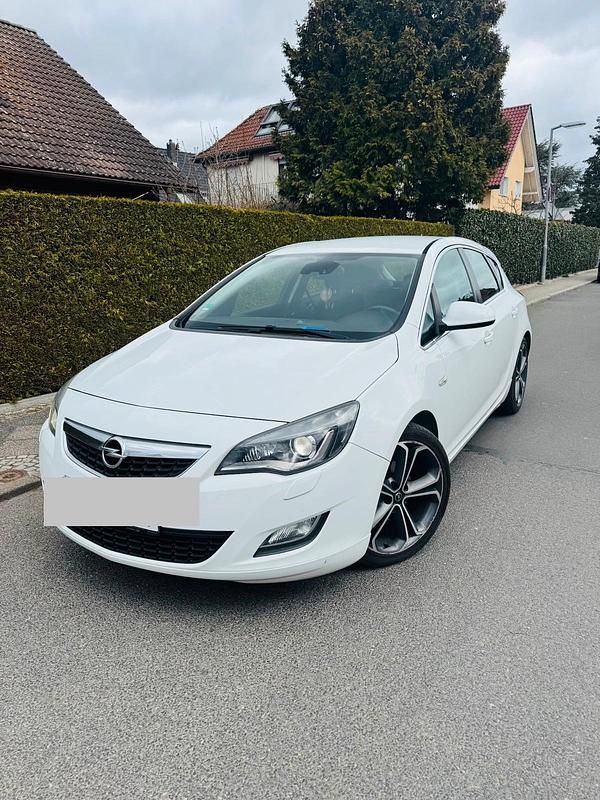 Gebraucht Opel Astra OPC 165 PS (121 kW) 2012 Weiß Limousine