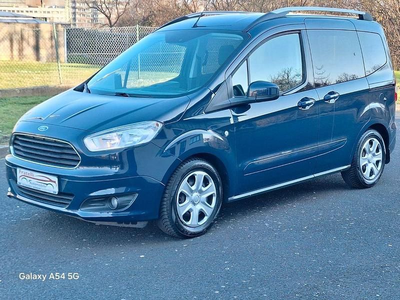 Gebraucht Ford Tourneo Courier 101 PS (74 kW) 2017 Blau Van / Kleinbus