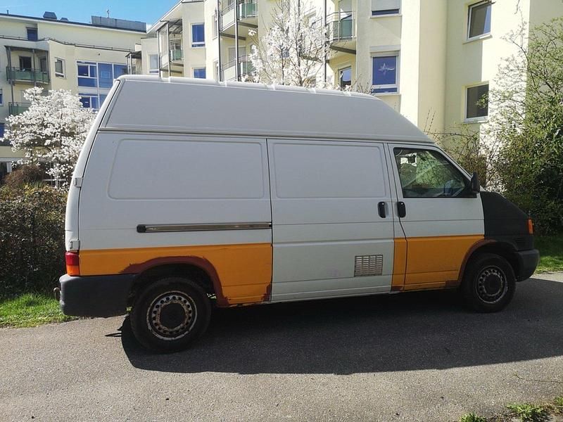 Używany VW Transporter 101 KM (74 kW) 2003 Biały Van