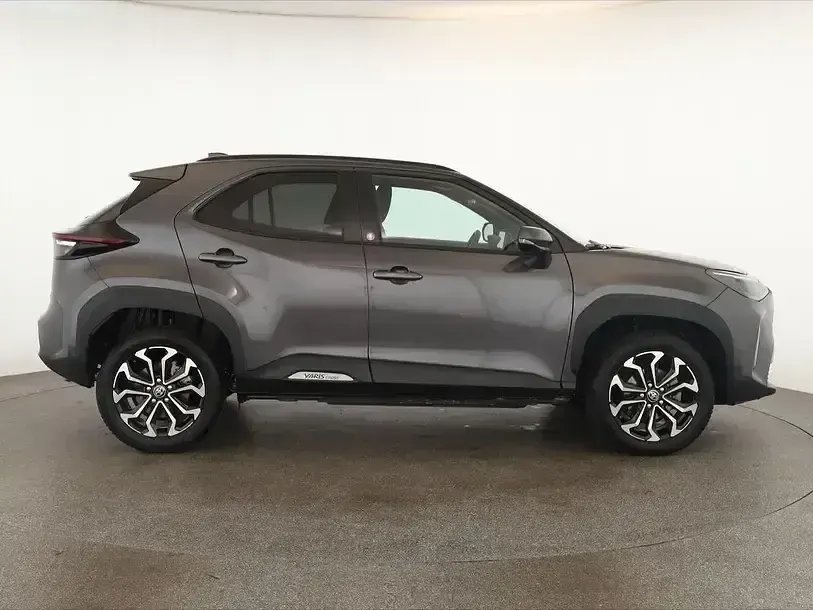 Gebraucht Toyota Yaris Cross Team 131 PS (96 kW) 2024 Marlingrau SUV
