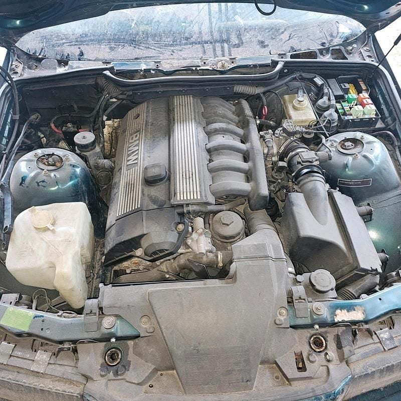 Gebraucht BMW 320 150 PS (110 kW) 1997 Grün Kombi