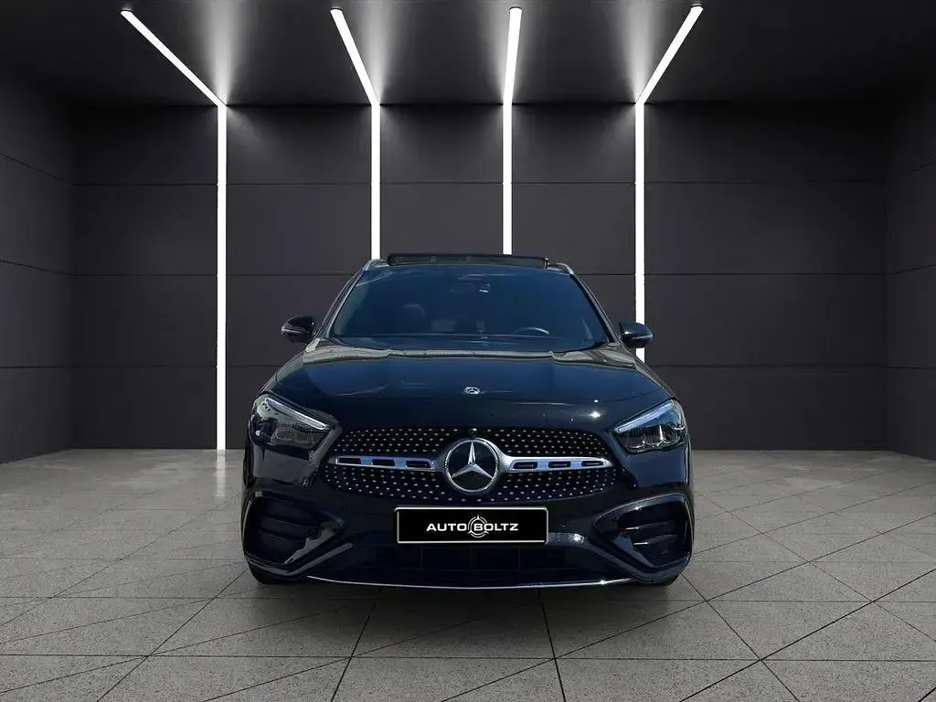 Gebraucht Mercedes GLA220 Advanced Plus 190 PS (139 kW) 2025 Kosmosschwarz  metalliclack SUV