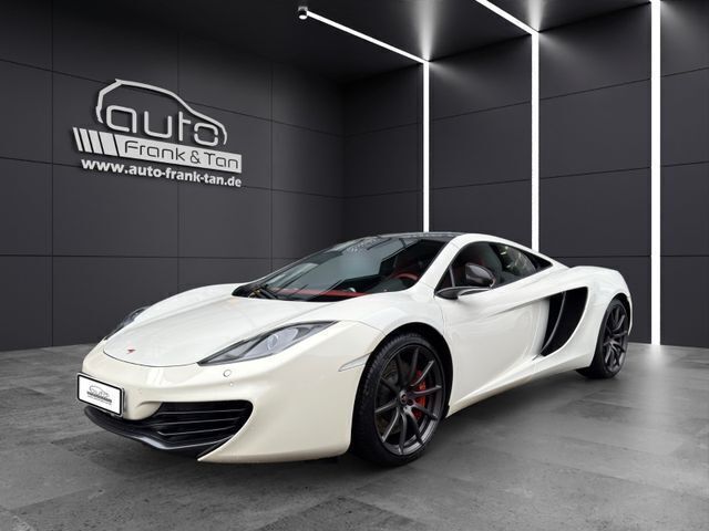 Weiß Gebraucht 2012 McLaren MP4-12C Coupé | 124.999 € - Bild 1/4