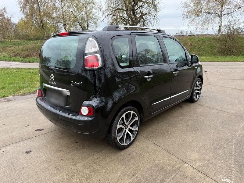 Second-hand Citroën C3 Picasso 114 CP (83 kW) 2014 Negru Monovolum