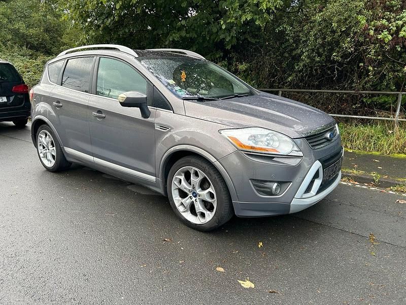 Braun Gebraucht 2011 Ford Kuga Individual SUV | 6.500 € (Fairer Preis) - Bild 1/4