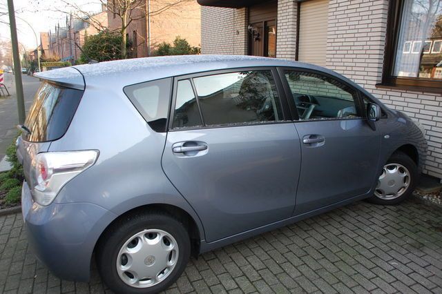 Gebraucht Toyota Verso Multidrive S 147 PS (108 kW) 2009 Blau Van / Kleinbus