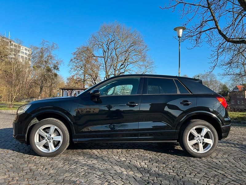Gebraucht Audi Q2 Sport 150 PS (110 kW) 2017 Schwarz SUV