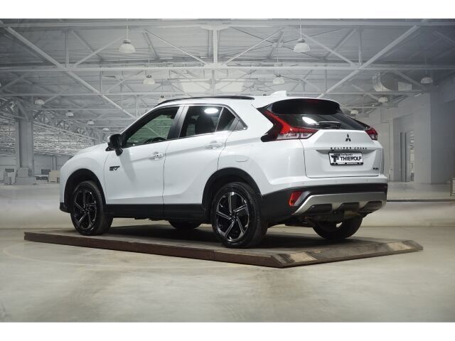 Gebraucht Mitsubishi Eclipse Cross Plus 98 PS (72 kW) 2022 Andere farbe SUV