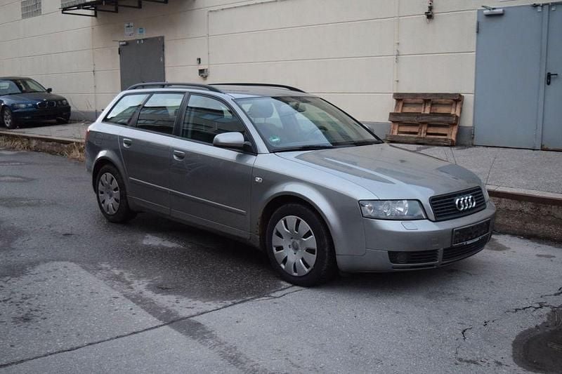 Gebraucht Audi A4 Sport 179 PS (131 kW) 2004 Grau Kombi