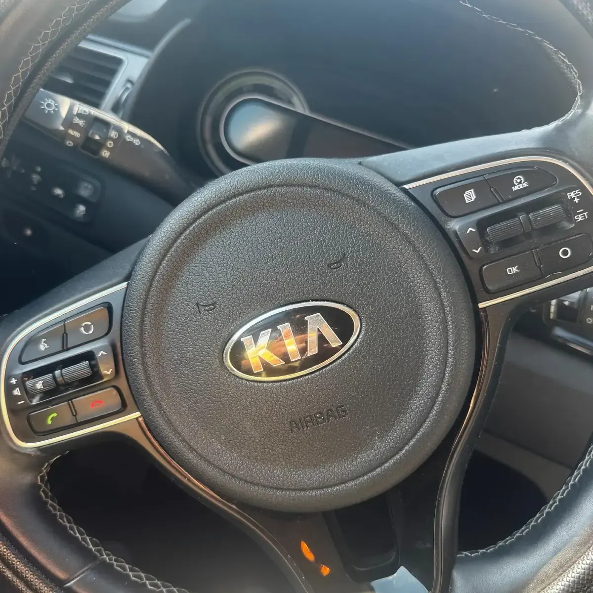 Gebraucht Kia Niro 141 PS (103 kW) 2018 Grau SUV