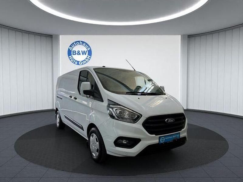Weiß Gebraucht 2019 Ford Transit Custom Trend Van / Kleinbus | 17.499 € (Guter Preis) - Bild 1/4