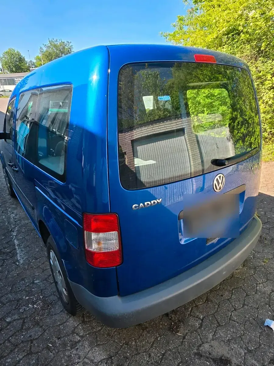 Używany VW Caddy 102 KM (75 kW) 2006 Niebieski Minivan
