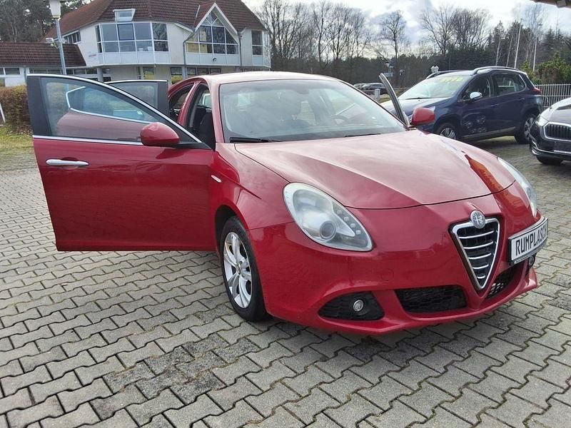 Gebraucht Alfa Romeo Giulietta Turismo 170 PS (125 kW) 2012 Rot Kleinwagen