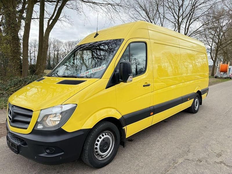 Gebraucht Mercedes Sprinter 163 PS (119 kW) 2018 Gelb Van