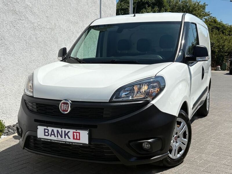 Weiß Gebraucht 2021 Fiat Doblò Van / Kleinbus | 16.999 € (Etwas zu teuer) - Bild 1/4