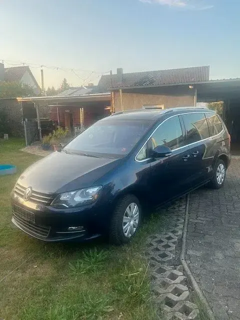 Gebraucht VW Sharan Highline 140 PS (102 kW) 2015 Blau Van / Kleinbus
