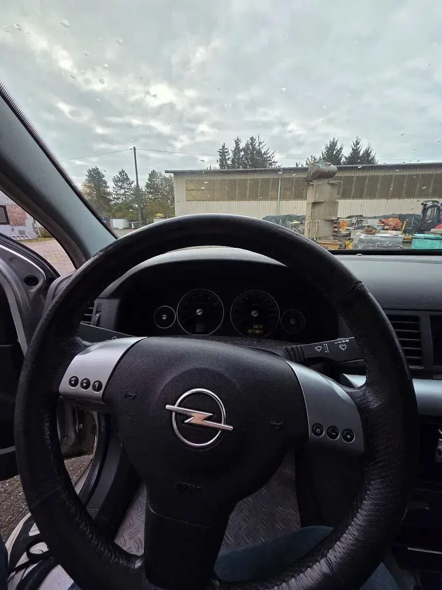 Gebraucht Opel Vectra 122 PS (89 kW) 2002 Silber Limousine