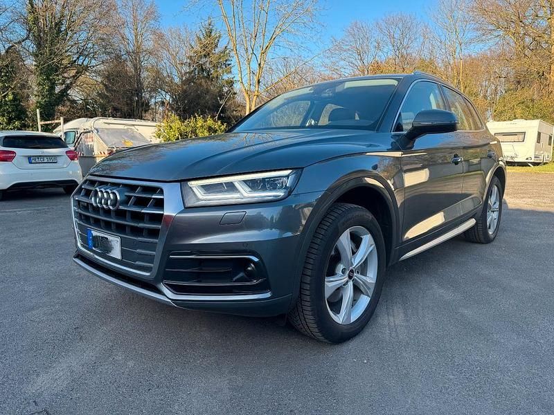 Gebraucht Audi Q5 Sport 190 PS (139 kW) 2019 Grau SUV