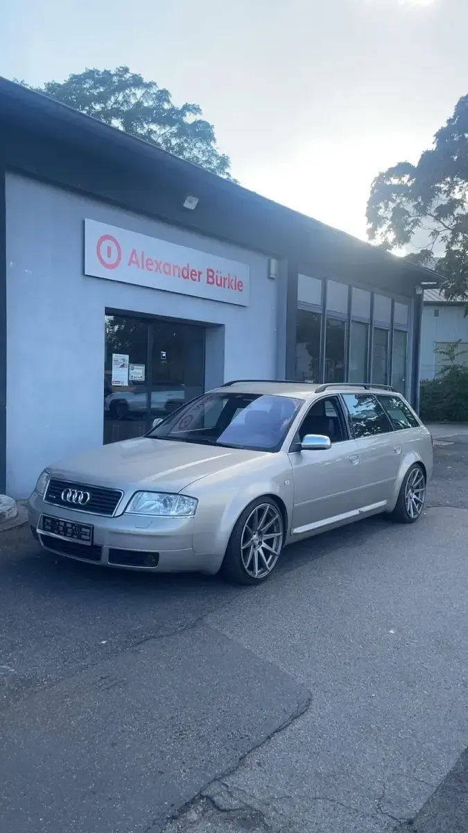 Używany Audi A6 299 KM (219 kW) 1999 Złoty Kombi