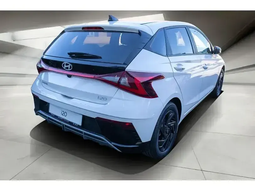 Gebraucht Hyundai i20 Blackline 90 PS (66 kW) 2026 Weiß Kleinwagen