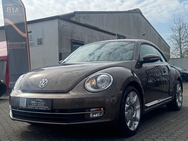 Gebraucht VW Beetle Design 105 PS (77 kW) 2013 Braun Kleinwagen