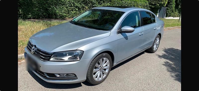 Gebraucht VW Passat Highline 170 PS (125 kW) 2011 Silber Limousine