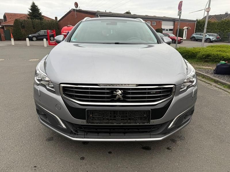 Grau Gebraucht 2016 Peugeot 508 GT Kombi | 8.900 € (Guter Preis) - Bild 1/4