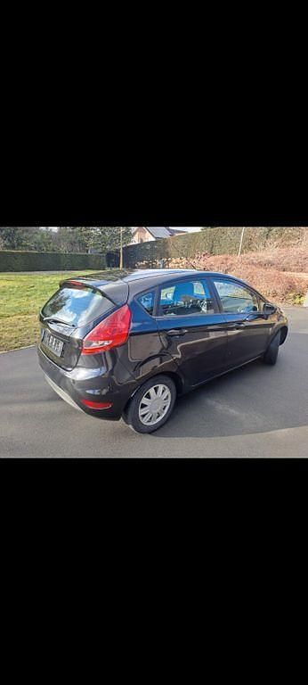 Gebraucht Ford Fiesta 95 PS (69 kW) 2012 Schwarz Kleinwagen