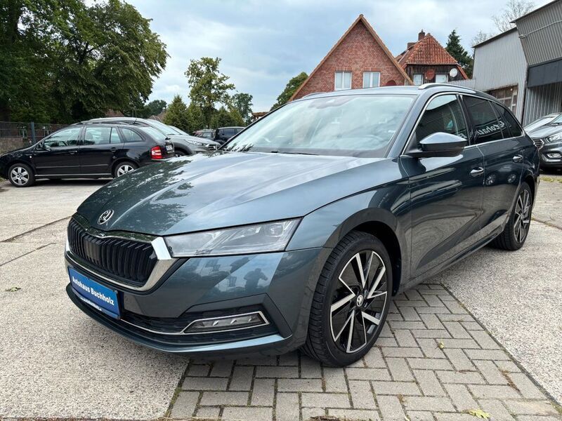 Grau Gebraucht 2018 Skoda Octavia Style Kombi | 20.780 € (Teuer) - Bild 1/4