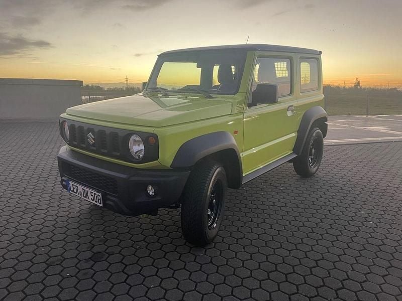 Gebraucht Suzuki Jimny 102 PS (75 kW) 2021 Gelb SUV