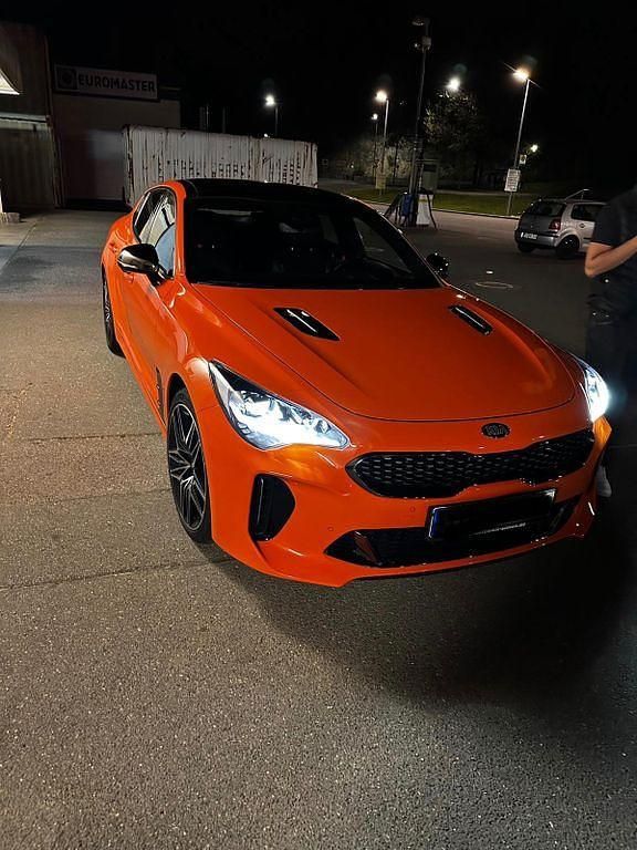 Gebraucht Kia Stinger GT 366 PS (269 kW) 2021 Orange Kleinwagen