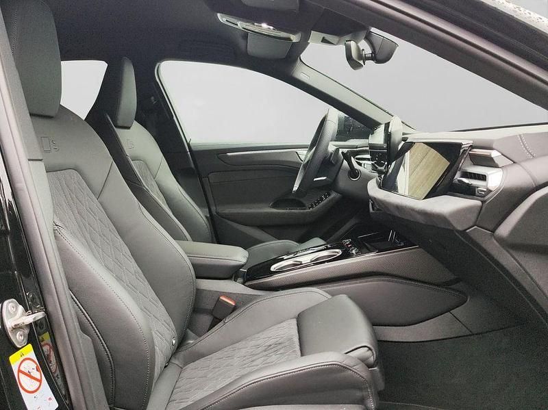 Gebraucht Audi A6 Ambiente 204 PS (150 kW) 2025 Mythosschwarz metallic Kombi