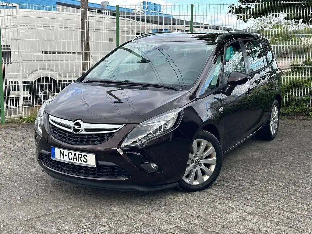 Gebraucht Opel Zafira Tourer drive 120 PS (88 kW) 2016 Braun Van / Kleinbus