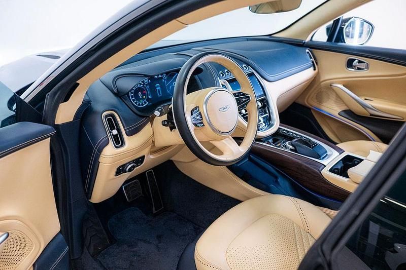 Gebraucht Aston Martin DBX 551 PS (405 kW) 2021 Blau SUV