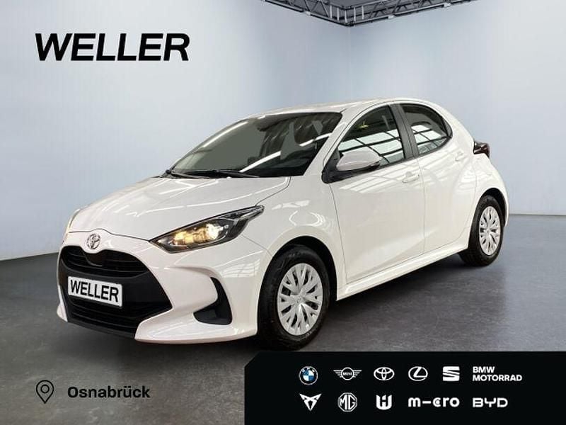 Gebraucht Toyota Yaris Comfort 72 PS (52 kW) 2023 Schneeweiß Kleinwagen