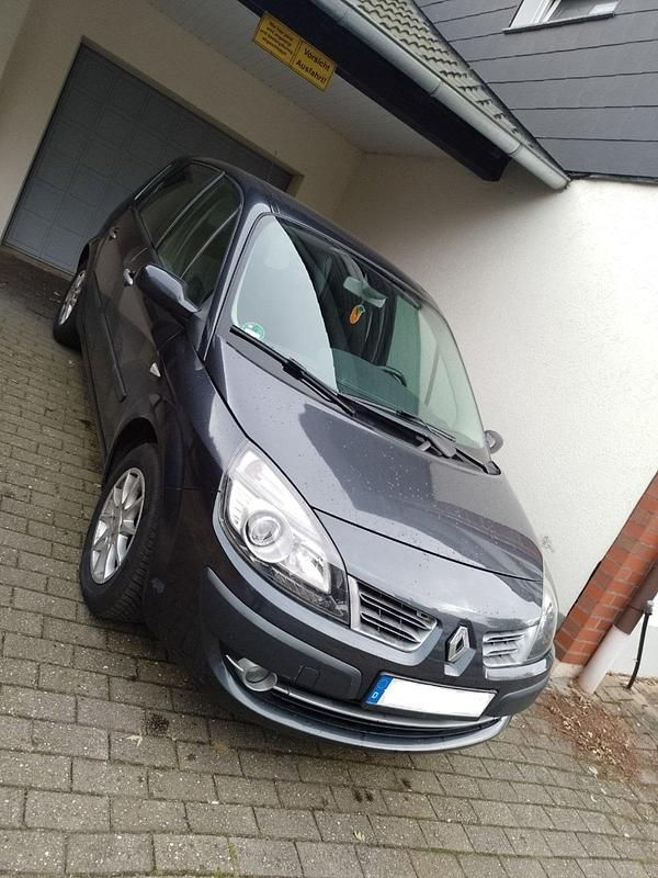 Violet Gebraucht 2008 Renault Scénic II Van / Kleinbus | 3.100 € - Bild 1/4