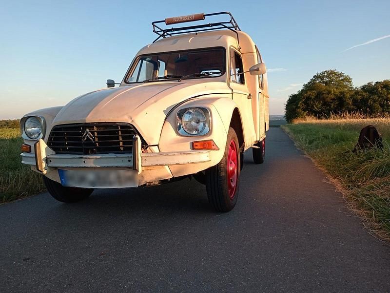 Beige Gebraucht 1987 Citroën 2CV Limousine | 8.888 € - Bild 1/4