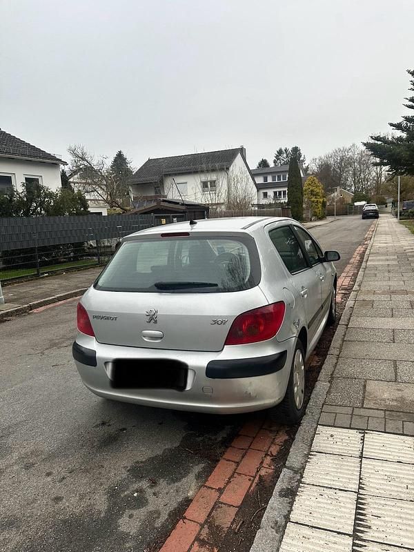 Gebraucht Peugeot 307 109 PS (80 kW) 2002 Silber Kleinwagen