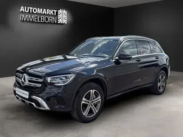 Gebraucht Mercedes GLC300e 305 PS (224 kW) 2021 Schwarz SUV